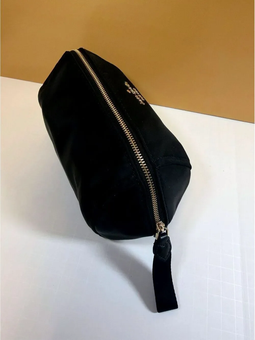 Kate Spade Black Nylon Cosmetic Pouch Makeup Bag Gold Hardware OS